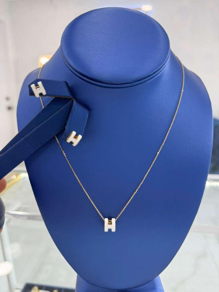 18K Gold Necklace & Pendant Set – Letter “H” Design