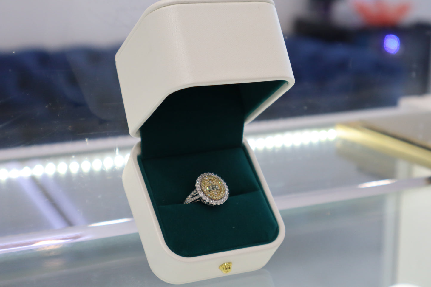 14k Natural Diamonds Oval