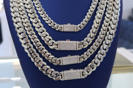 Silver 13mm & 24" Chain